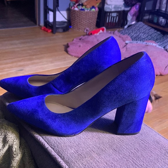 Nine West chunky block heel. Blue suede. Worn once. - Picture 2 of 4